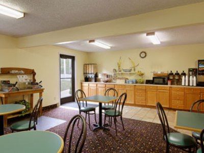 Super 8 By Wyndham Provo Byu Orem Zewnętrze zdjęcie